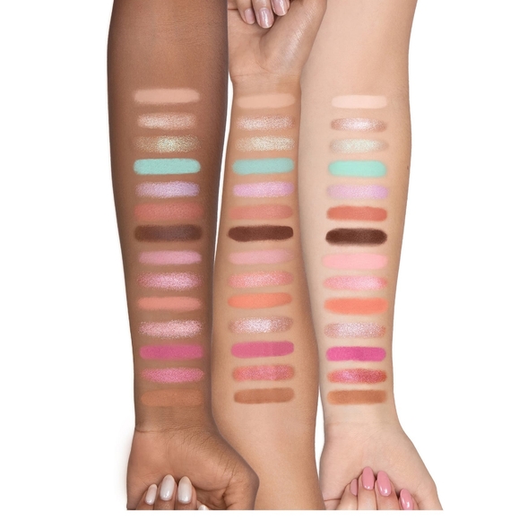 💕Too Faced "Too Femme"  Palette - Picture 3 of 6